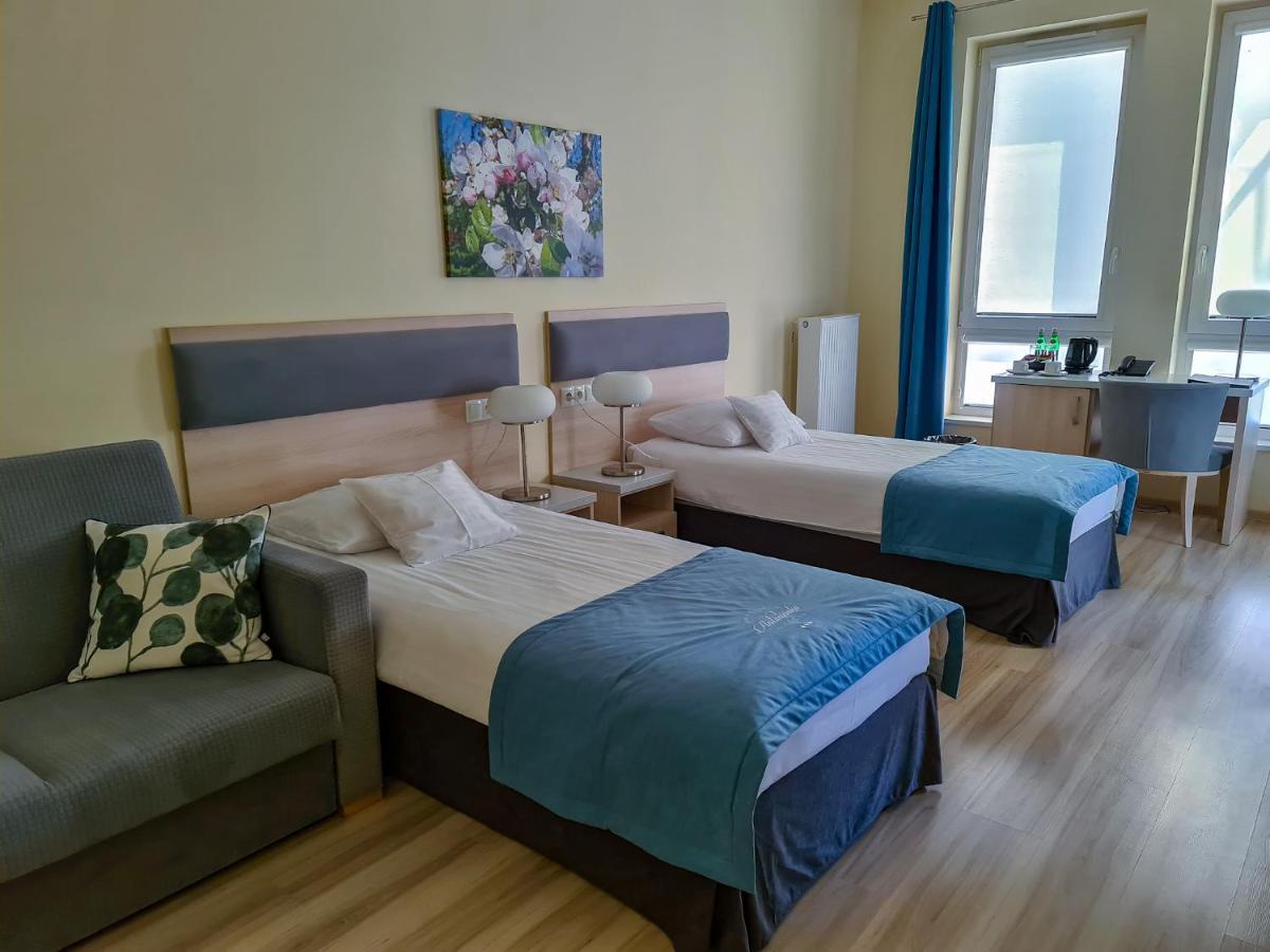 Antoninska Hotel & Apartamenty 레스노 외부 사진