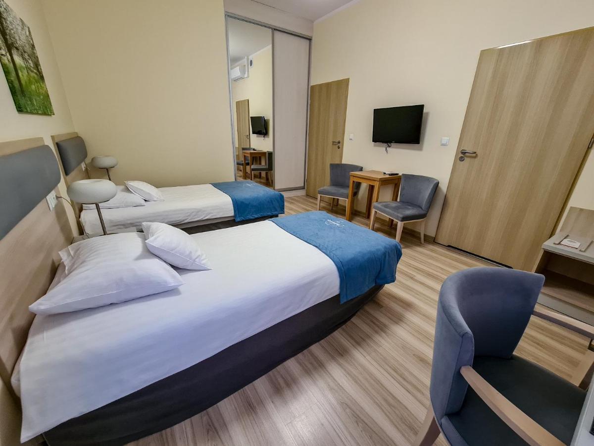 Antoninska Hotel & Apartamenty 레스노 외부 사진