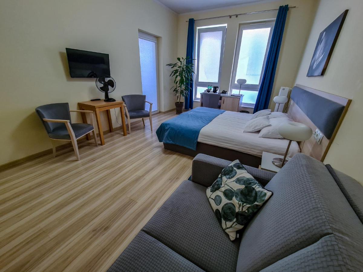 Antoninska Hotel & Apartamenty 레스노 외부 사진