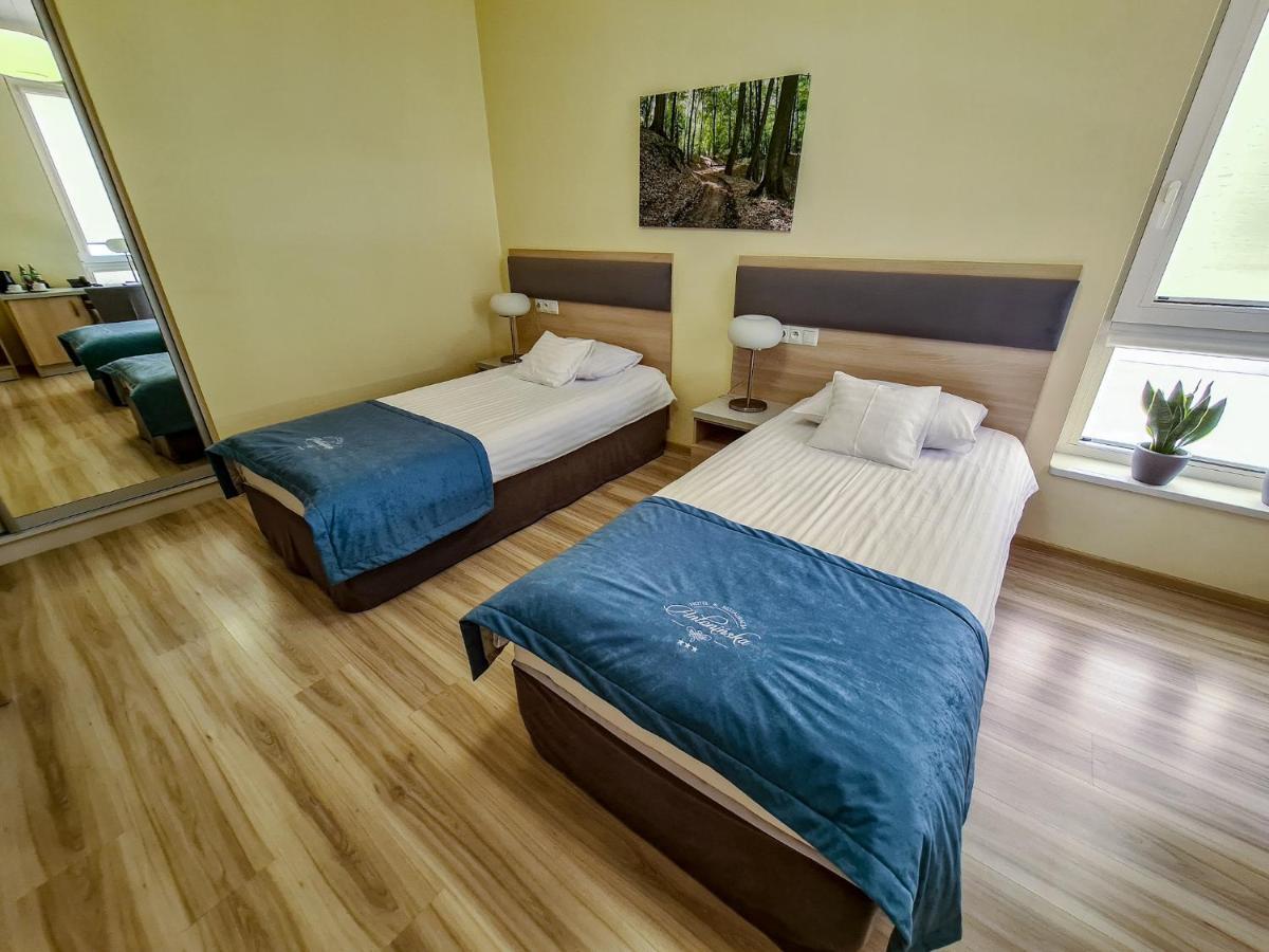 Antoninska Hotel & Apartamenty 레스노 외부 사진