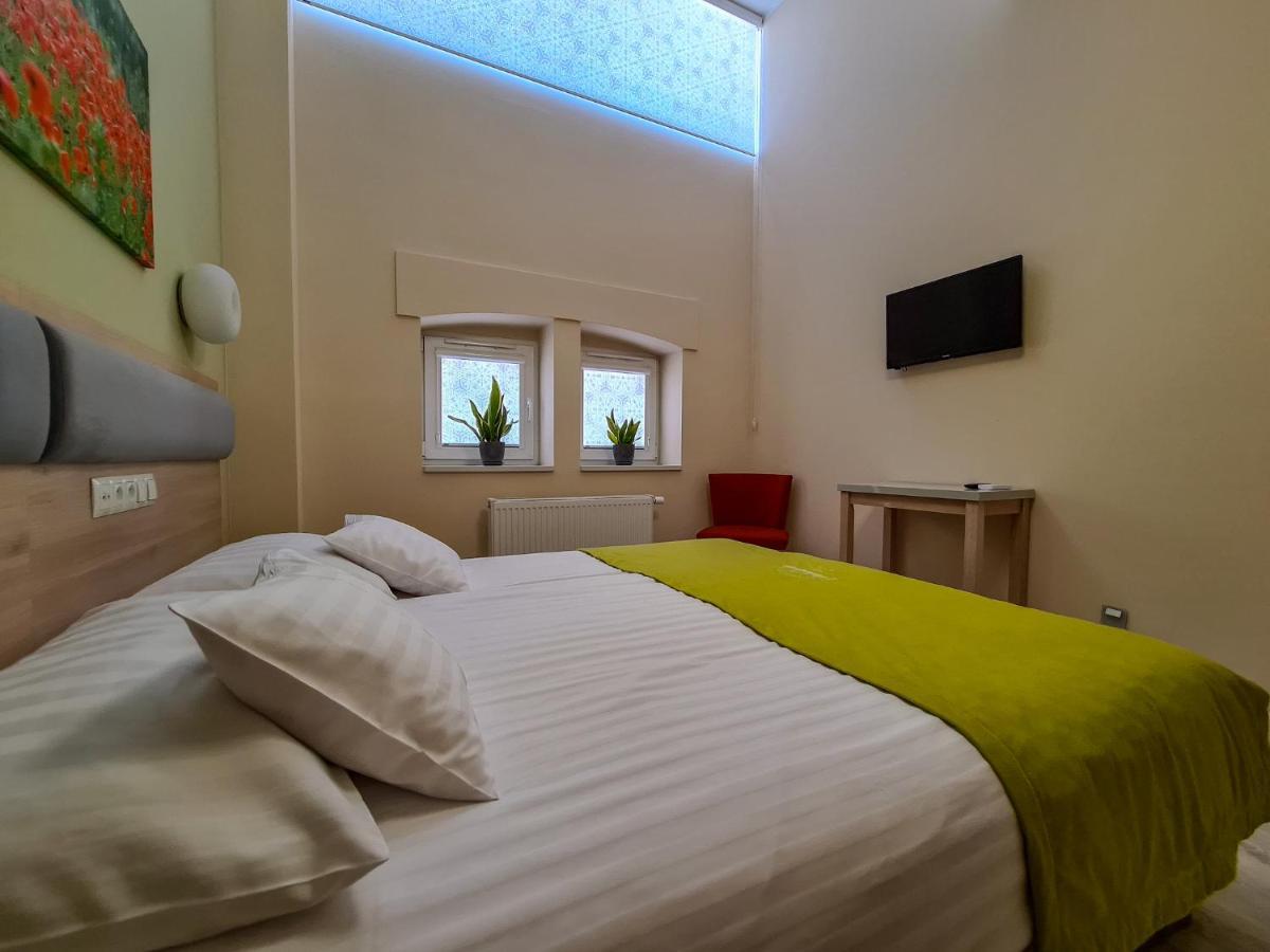 Antoninska Hotel & Apartamenty 레스노 외부 사진