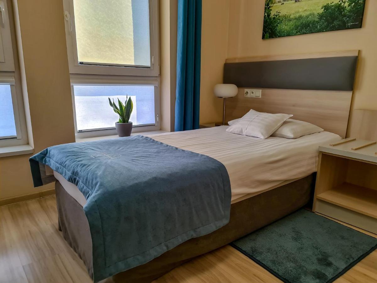Antoninska Hotel & Apartamenty 레스노 외부 사진