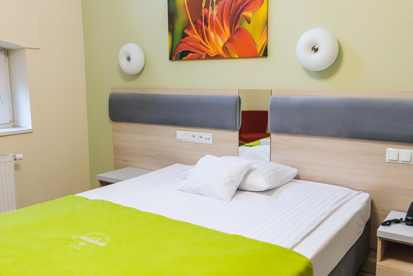 Antoninska Hotel & Apartamenty 레스노 외부 사진